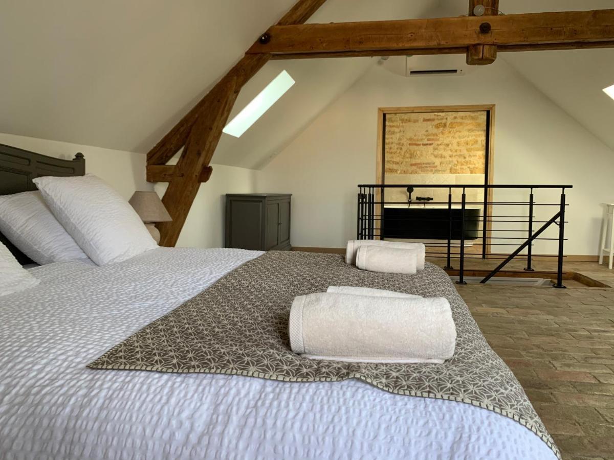 Chateau Du Mauny, Gites Et Chambres D'Hotes En Bourgogne Rosey Exterior foto